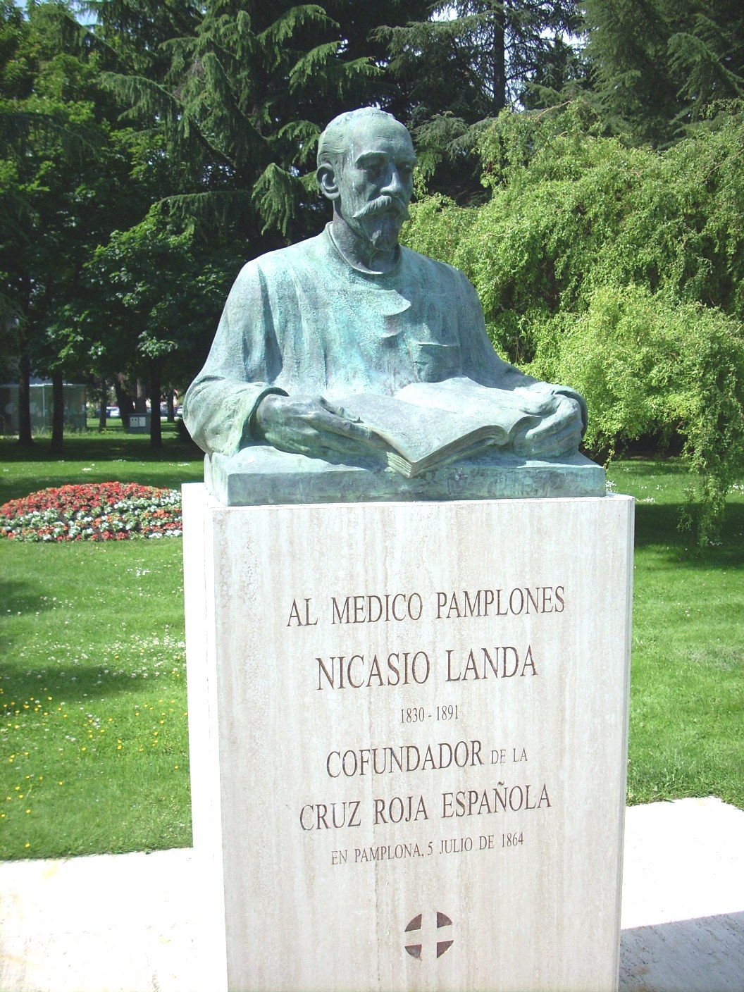 Nicasio%20Landa%20monument%2C%20Pamplona%2C%20Spain%20-%204.JPG